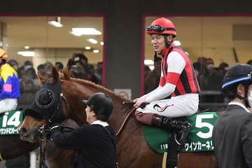 【東京新聞杯】ウインカーネリアンは連覇ならず２着　三浦皇成騎手「悔しいに尽きますね」