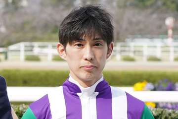 藤岡康太騎手が死去　６日の阪神競馬で落馬負傷