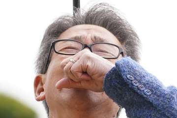 安田隆行師はセレモニーで涙「幸せな人生でした」　阪神２Ｒを制し通算９９８勝で引退