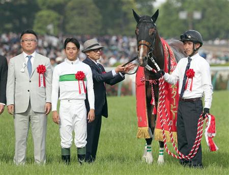 ロジャー引退　令和初日本ダービー馬…無念の右前浅屈腱炎