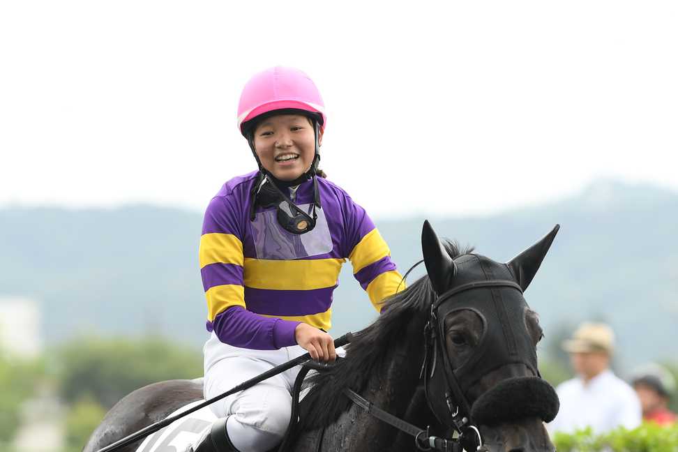 小林美駒騎手が福島３ＲでＪＲＡ２勝目「自厩舎の馬で勝ててよかったです」