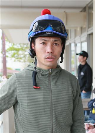 右肘開放骨折負った戸崎騎手が２３日東京で実戦復帰
