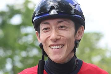 津村明秀騎手、鎖骨のプレート除去手術を終え３週間ぶり復帰「短期放牧から帰ってきました」