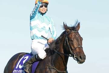 無敗牝馬３冠デアリングタクトが電撃引退　岡田牧雄代表「私が携わった牝馬ではナンバーワン」