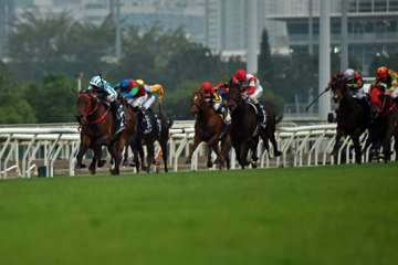 【香港カップ】ダノンザキッドが低評価を覆す２着も日本馬４連覇はならず