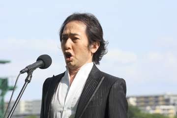【日本ダービー】秋川雅史が国歌独唱　「魂を込めて歌わせていただきました」