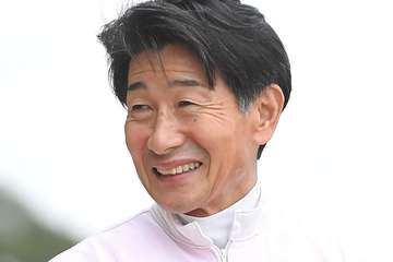 柴田善臣騎手が２５日で引退するペリエ騎手との思い出を語る