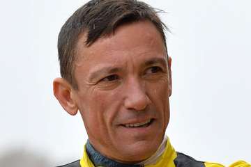 ランフランコ・デットーリ騎手がメルボルンＣまで引退を延長